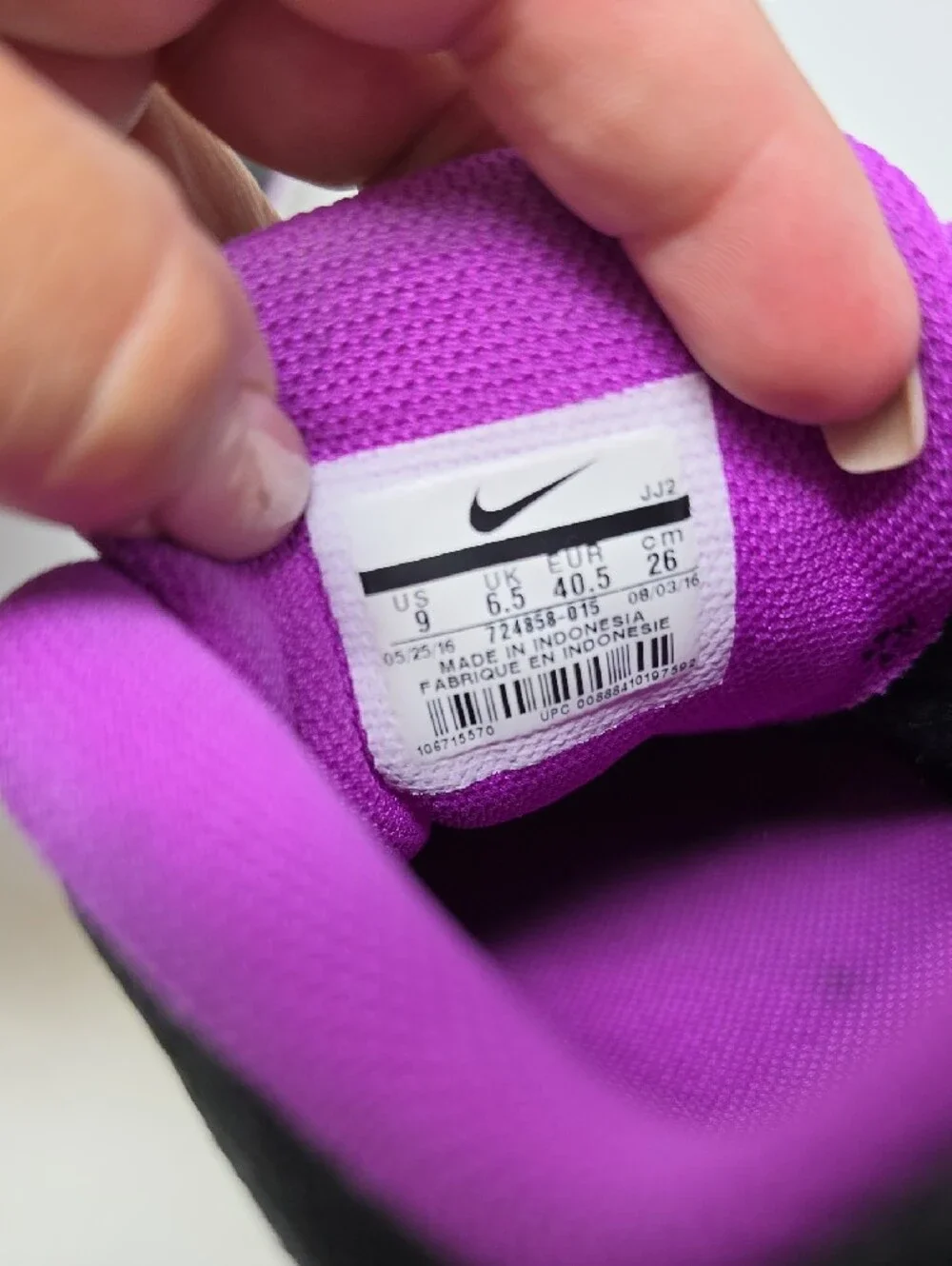 Nike Women’s Black & Purple Athletic Training Shoes Size 9